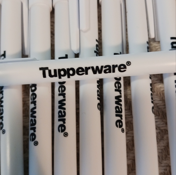 9 Tupperware Ink Pens With Caps - Picture 2 of 3
